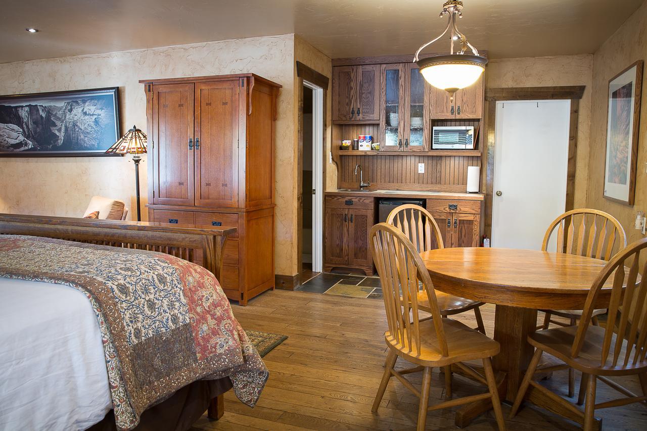 Canyon Vista Lodge Rockville Bagian luar foto
